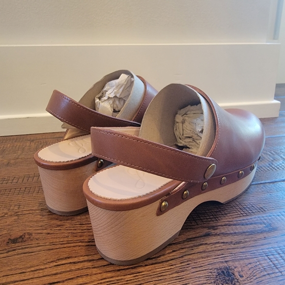 J. Crew Convertible Back Leather Clogs Tan Sz 7 - Picture 4 of 6